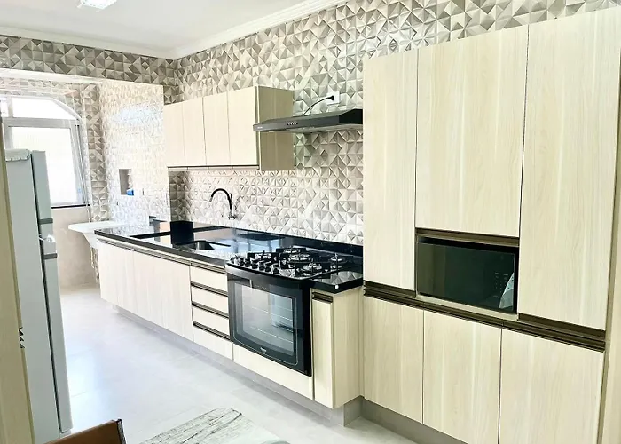 Coimbra Guarujá - Apartamento Beira Mar - Praia Enseada - 150m Praia